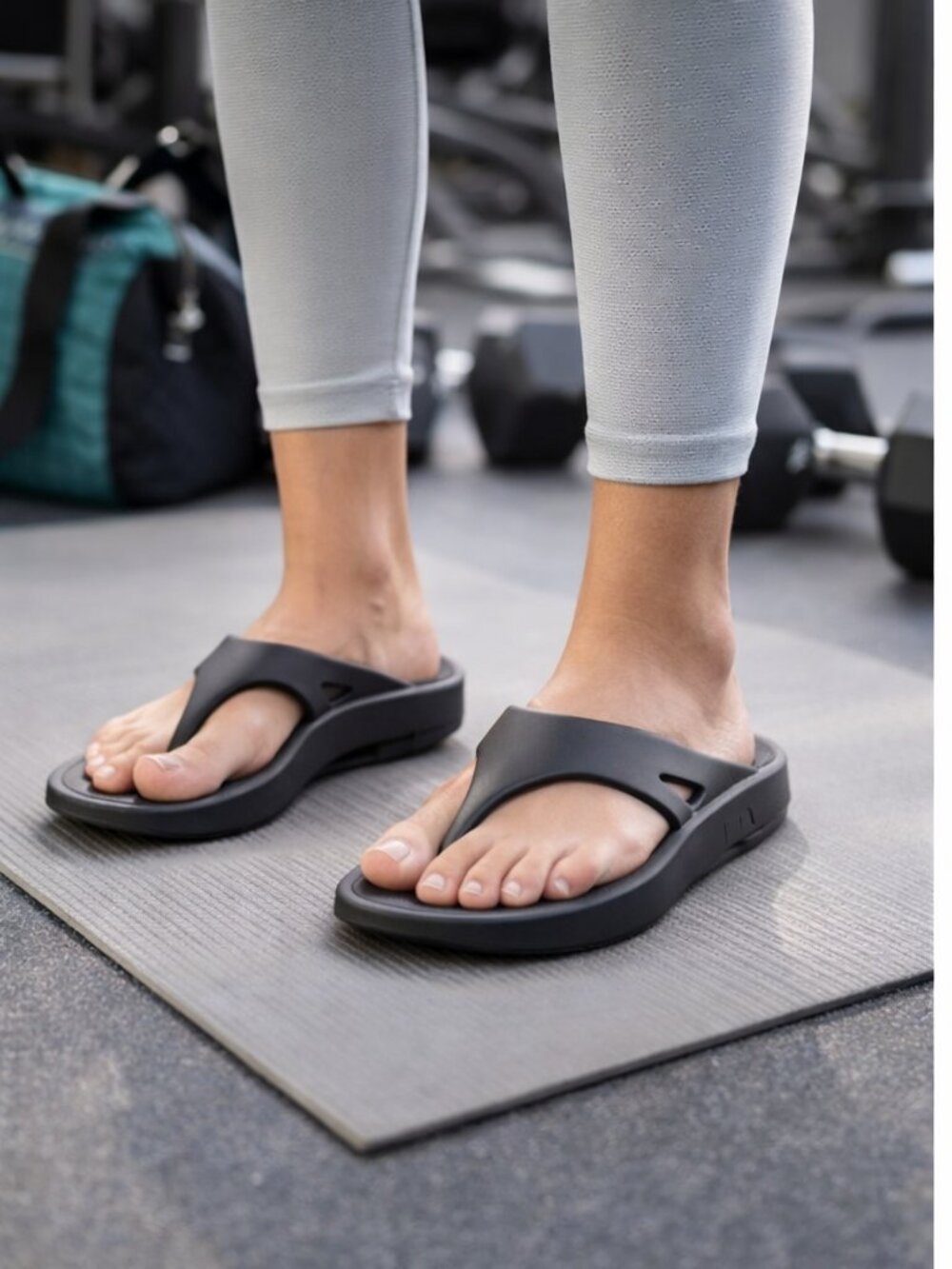 OOFOS Recovery Sandals Black Unisex Women’s 7 / Men’s 5 – Comfort Slides